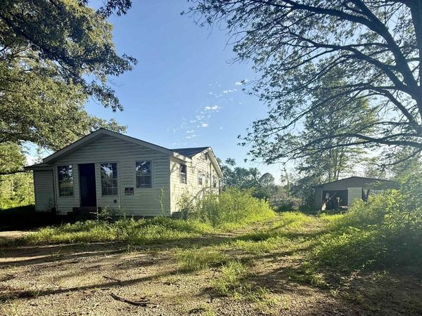 10881 Hwy 17, Florence, AL 35634