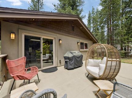 1910 F Street, South Lake Tahoe, CA 96150 Photo