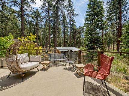 1910 F Street, South Lake Tahoe, CA 96150 Photo