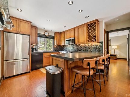 1910 F Street, South Lake Tahoe, CA 96150 Photo