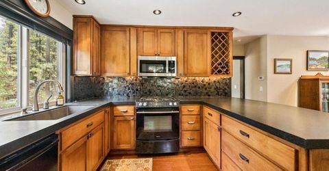 1910 F Street, South Lake Tahoe, CA 96150 Photo