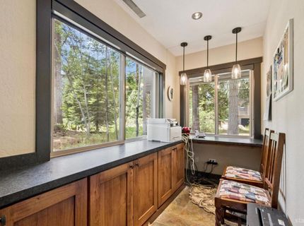 1910 F Street, South Lake Tahoe, CA 96150 Photo