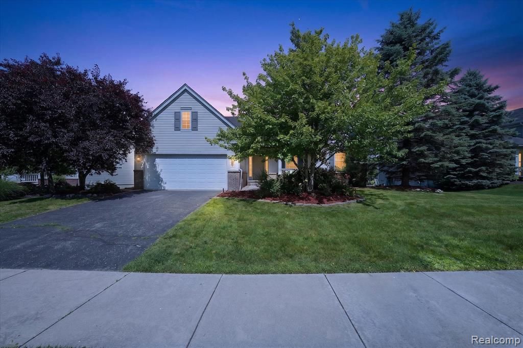 860 Island Lake Drive, Oxford Township, MI 48371 Main Photo