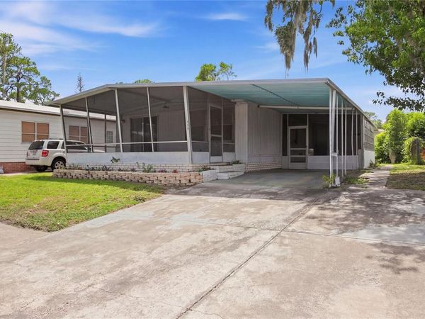 110 MAPLE DRIVE , DEBARY, FL 32713