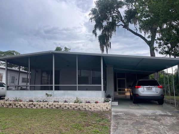 110 MAPLE DRIVE , DEBARY, FL 32713