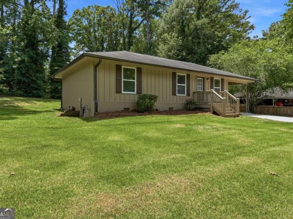 2269 Lakewood Drive NW, Kennesaw, GA 30152