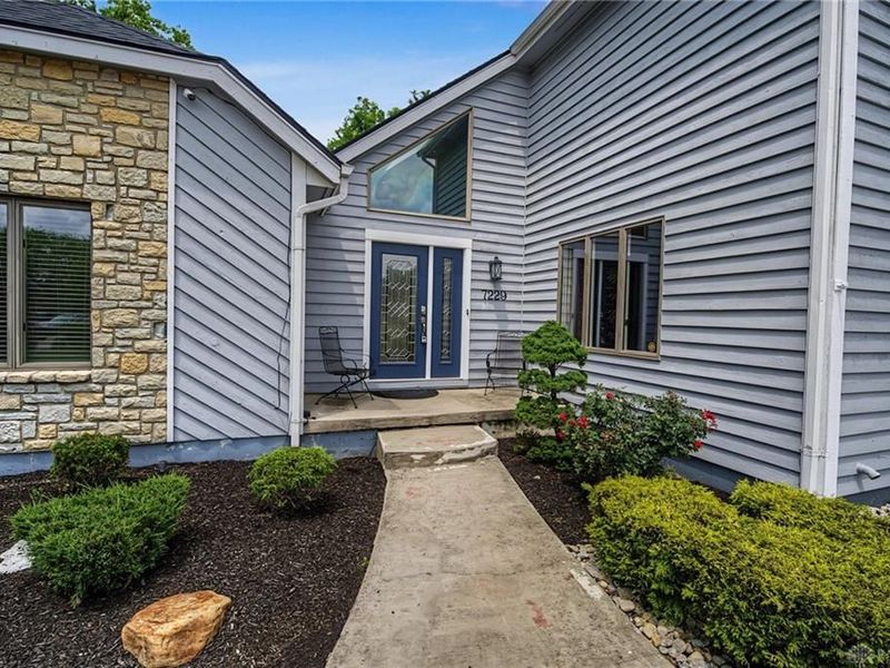 7229 W Hartford Court, West Chester, OH 45069 Photo 3