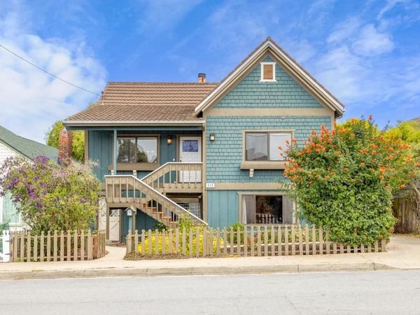 515 Fountain Avenue, Pacific Grove, CA 93950