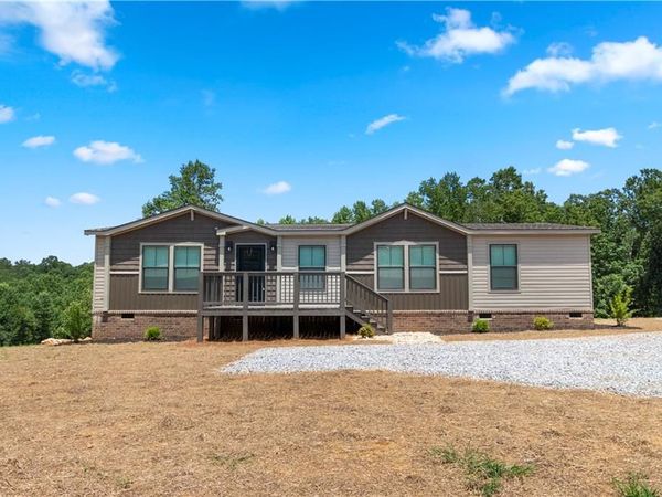 654 Robertson Loop Road, Clarkesville, GA 30523