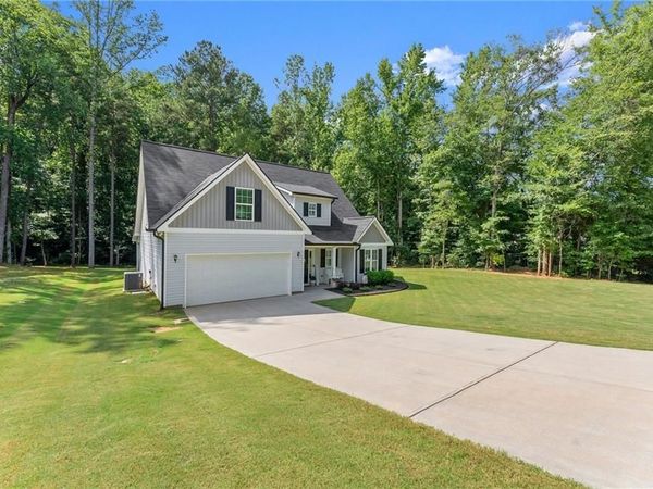 121 Mountain Creek Drive, Maysville, GA 30558