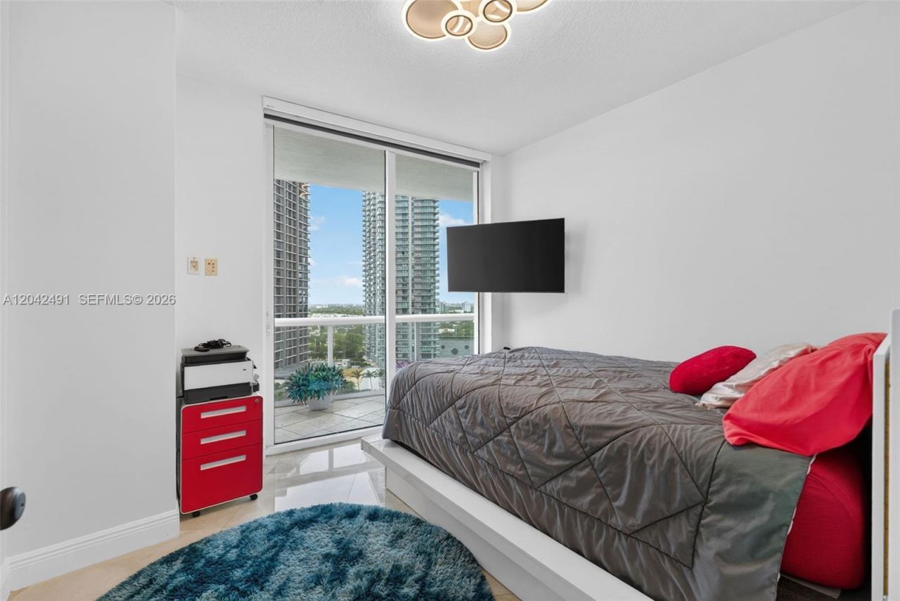 480 NE 30th St , Unit 1807, Miami, FL 33137 Photo