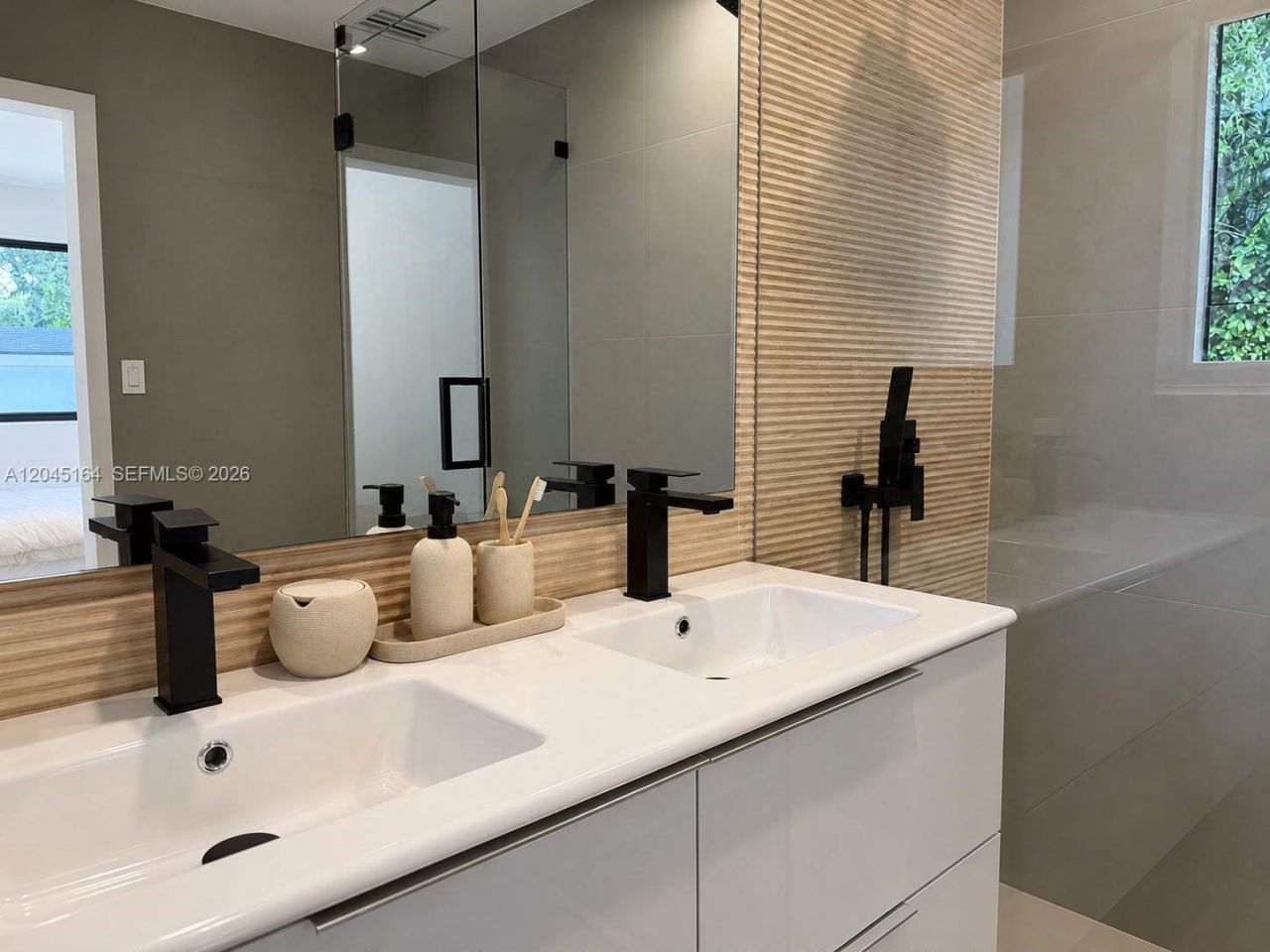2 NE 91st St , Miami Shores, FL 33138 Photo
