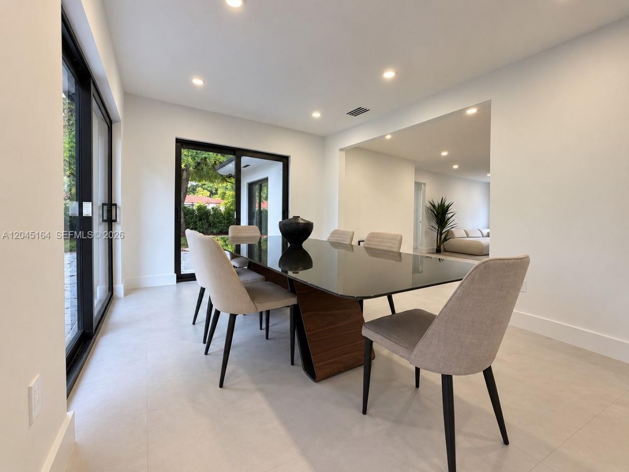 2 NE 91st St, Miami Shores, FL 33138 Photo