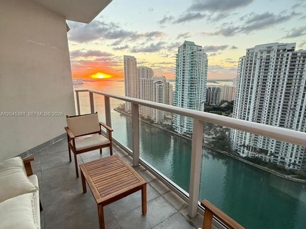 300 S Biscayne Blvd , Unit T-2806, Miami, FL 33131