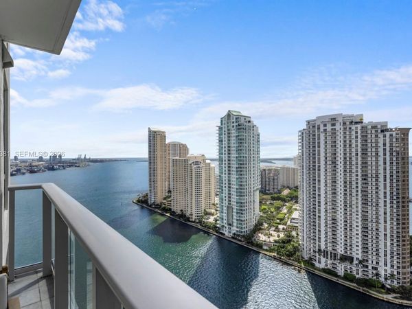 300 S Biscayne Blvd, Unit T-2806, Miami, FL 33131