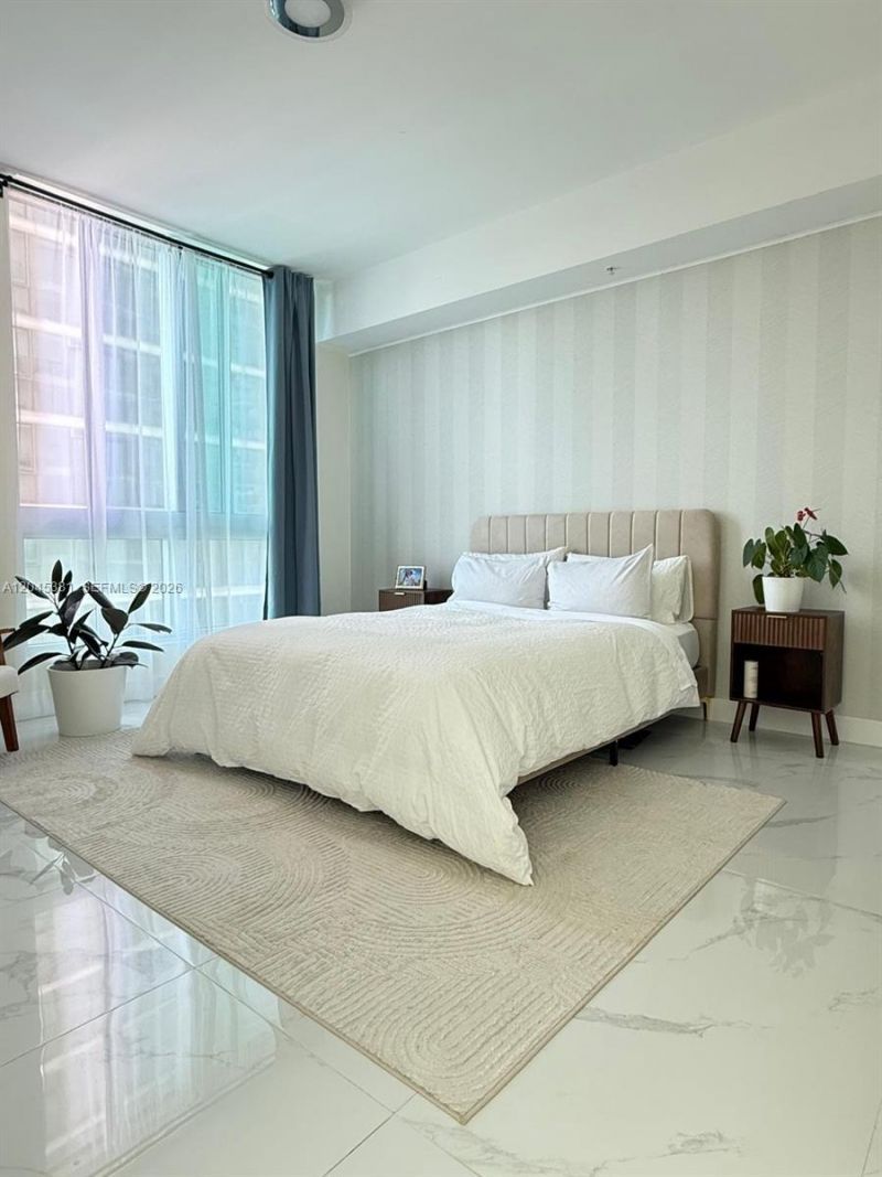300 S Biscayne Blvd , Unit T-2806, Miami, FL 33131 Photo