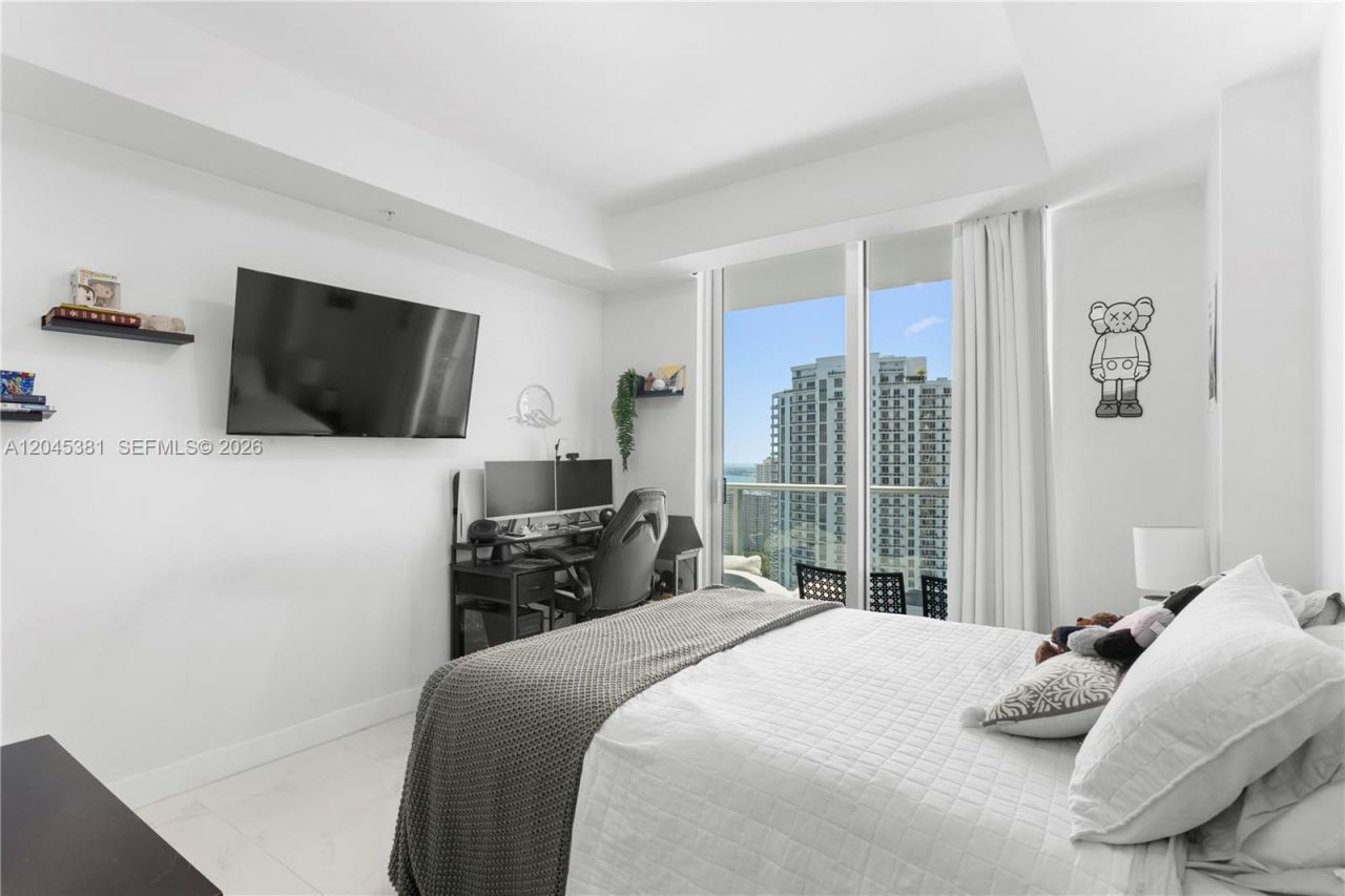 300 S Biscayne Blvd , Unit T-2806, Miami, FL 33131 Photo
