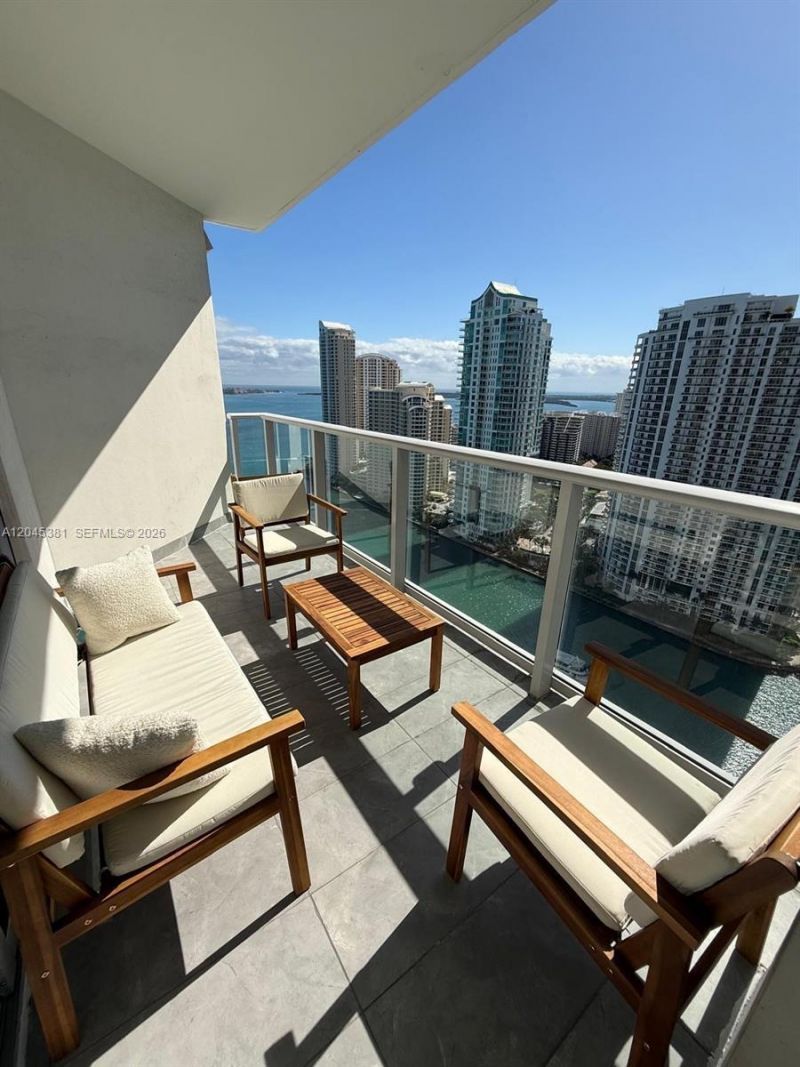 300 S Biscayne Blvd , Unit T-2806, Miami, FL 33131 Photo