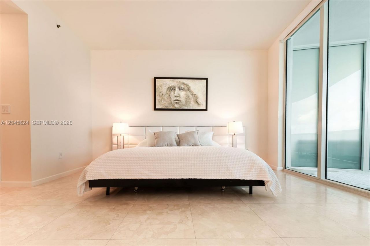 15901 Collins Ave, Unit 2502, Sunny Isles Beach, FL 33160 Photo