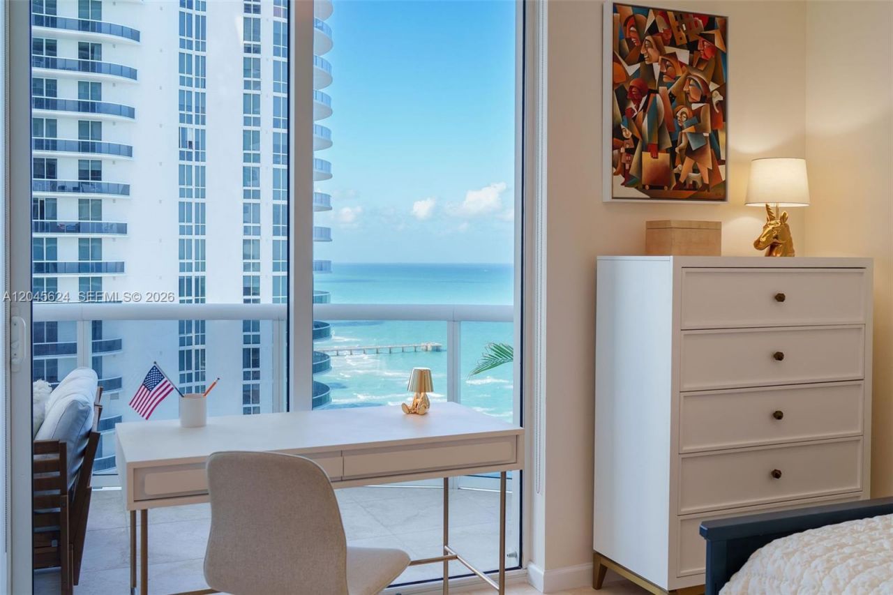 15901 Collins Ave, Unit 2502, Sunny Isles Beach, FL 33160 Photo
