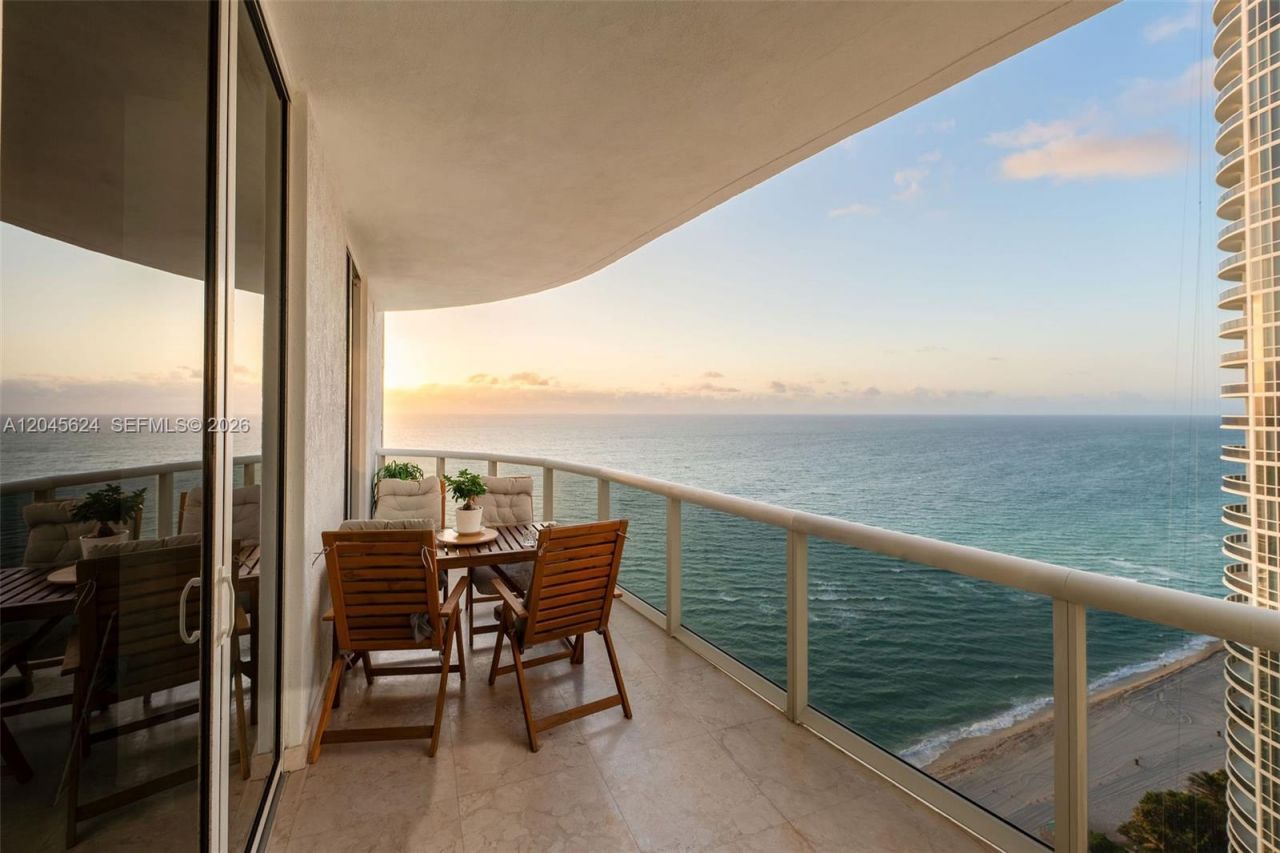 15901 Collins Ave, Unit 2502, Sunny Isles Beach, FL 33160 Photo