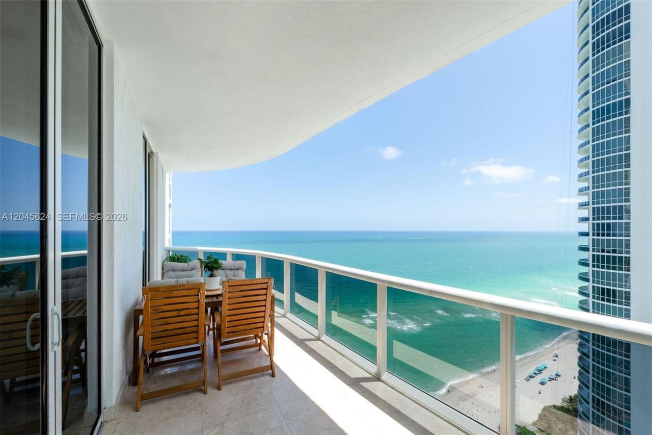 15901 Collins Ave, Unit 2502, Sunny Isles Beach, FL 33160 Photo