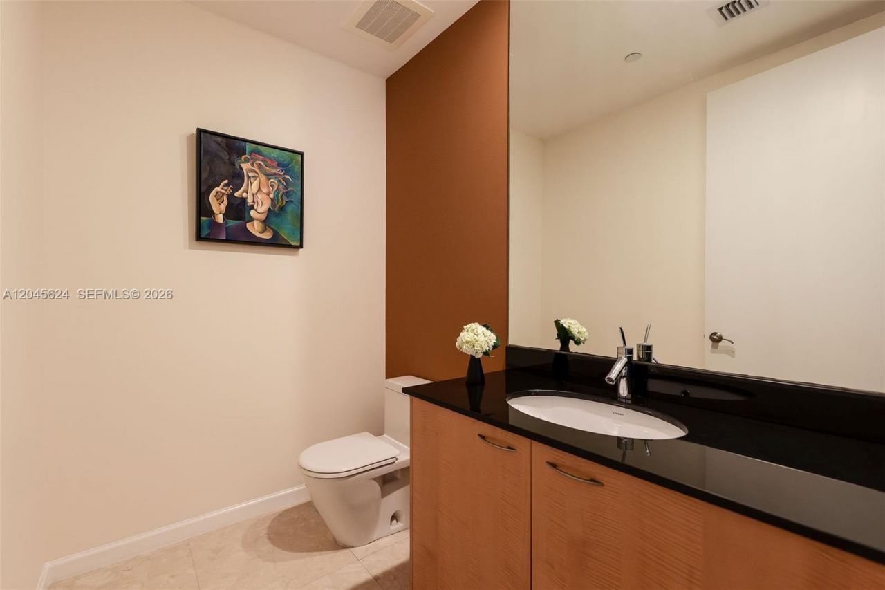 15901 Collins Ave, Unit 2502, Sunny Isles Beach, FL 33160 Photo