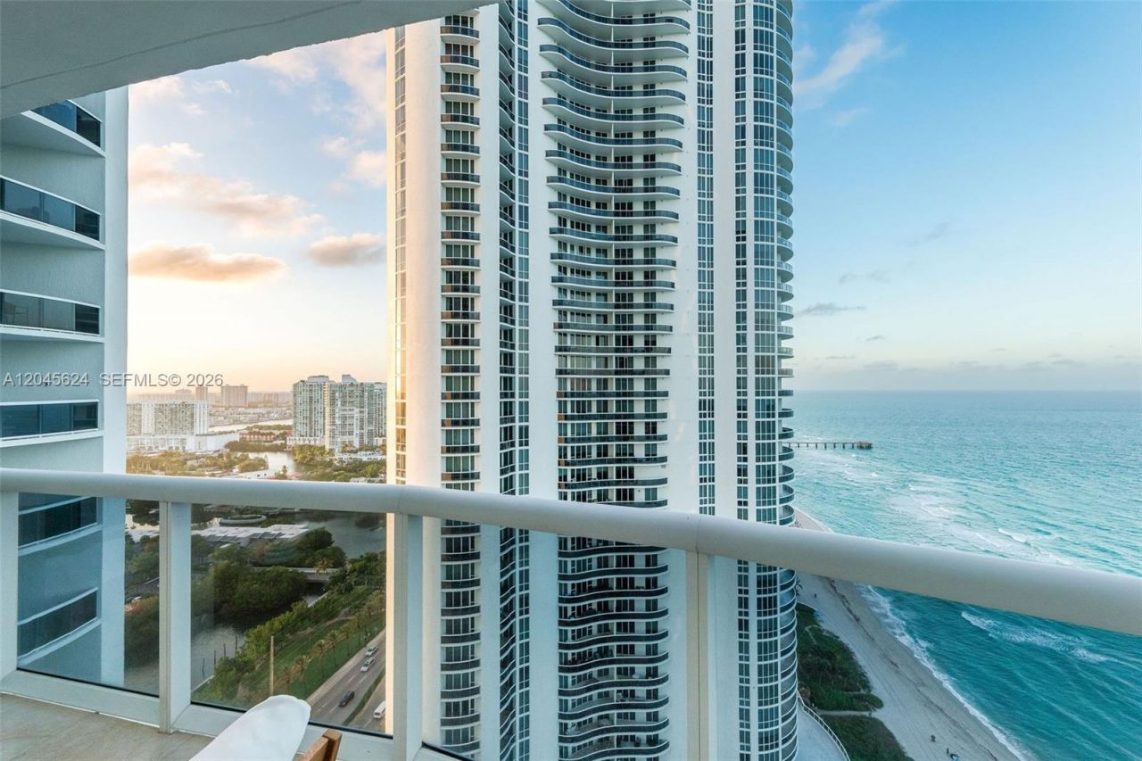 15901 Collins Ave, Unit 2502, Sunny Isles Beach, FL 33160 Photo