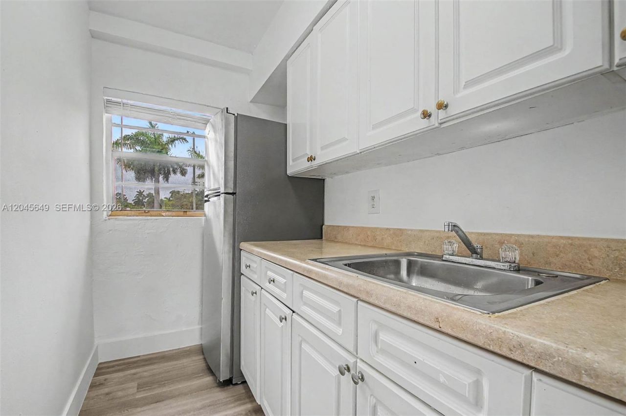 1685 Jefferson Ave , Unit 15, Miami Beach, FL 33139 Photo