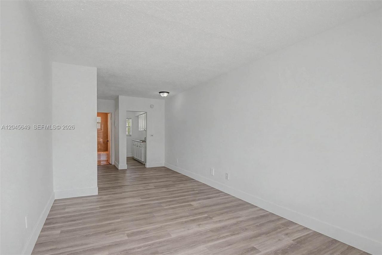 1685 Jefferson Ave , Unit 15, Miami Beach, FL 33139 Photo