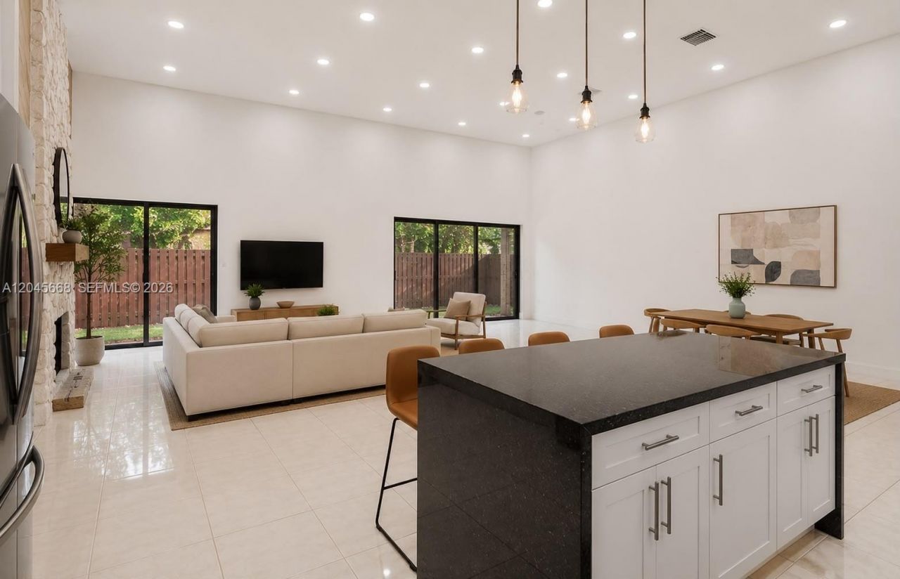 601 Leslie Dr, Hallandale Beach, FL 33009 Photo