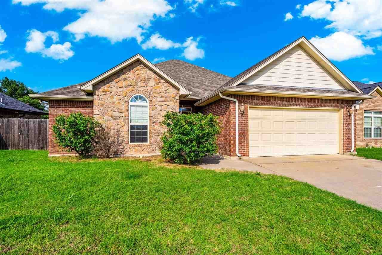 2619 NW Debracy Ave, Lawton, OK 73505 Main Photo