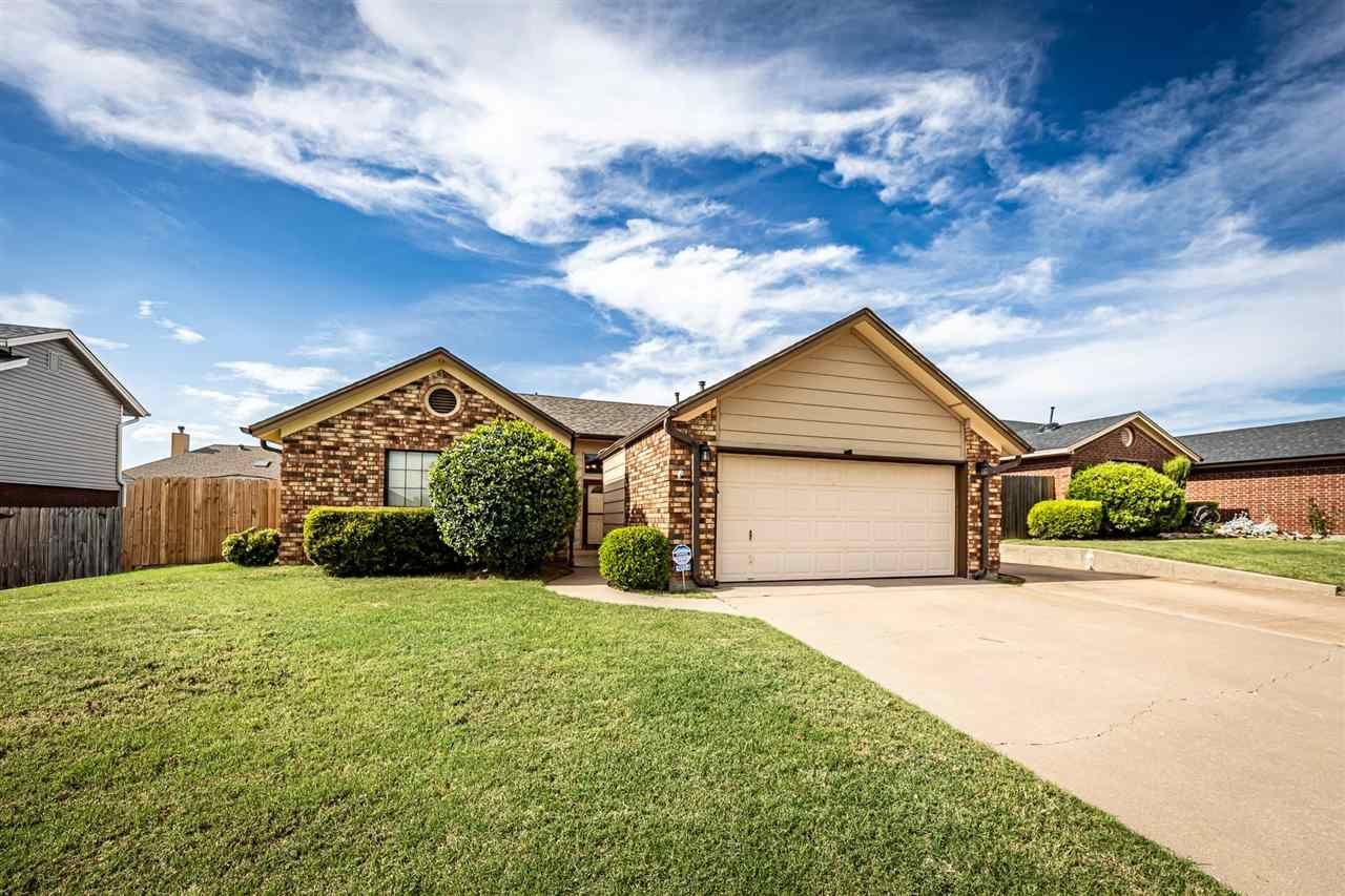 5014 NE Dearborn Ave, Lawton, OK 73507 Main Photo