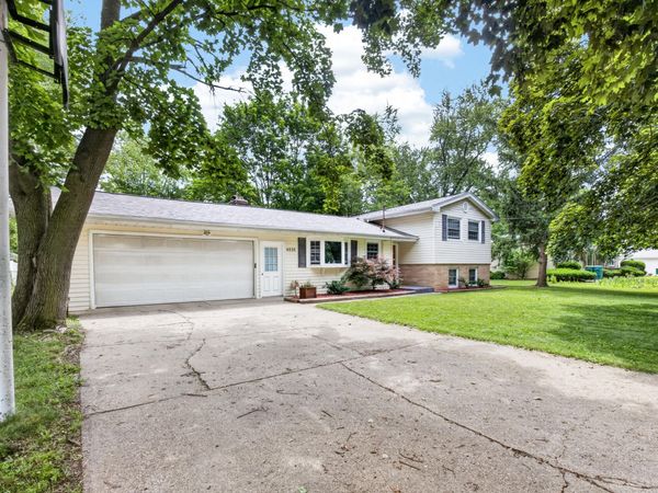 6535 Westchester Street, Portage, MI 49024