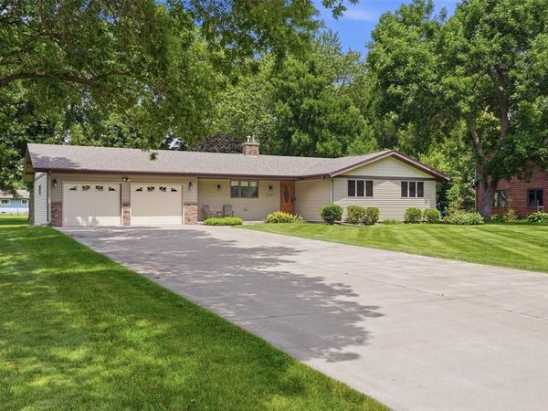 2728 E Deblene Lane, Eau Claire, WI 54703