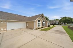 1403 Laryn Lane photo 4
