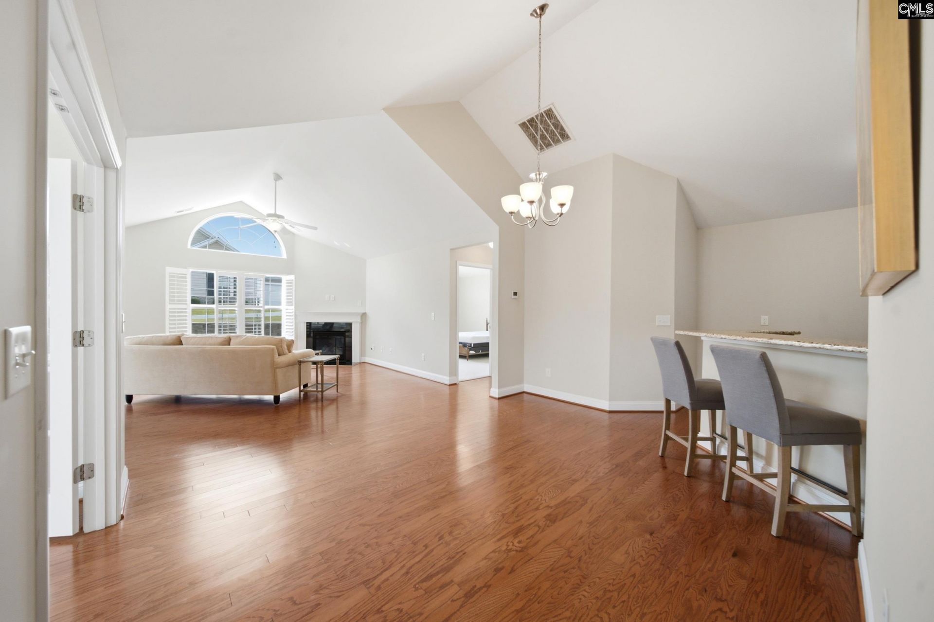 1403 Laryn Lane Photo 8
