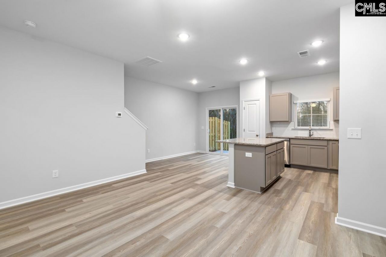 515 Thistle Hill Lane Photo 9