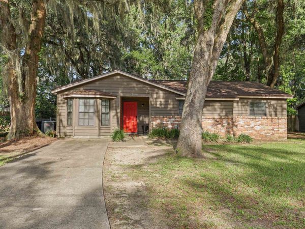 2696 Faringdon Drive , Tallahassee, FL 32303