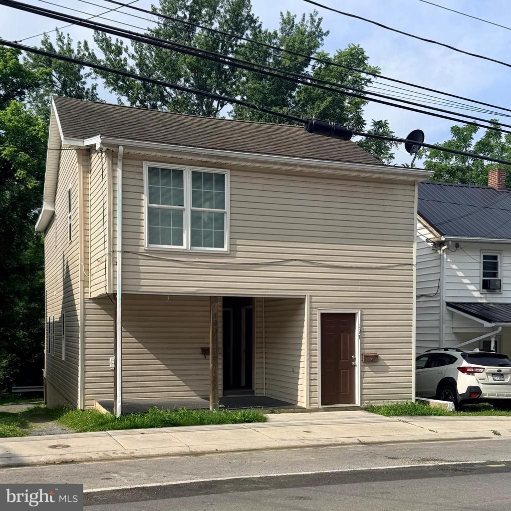 125 E MAIN STREET , HANCOCK, MD 21750