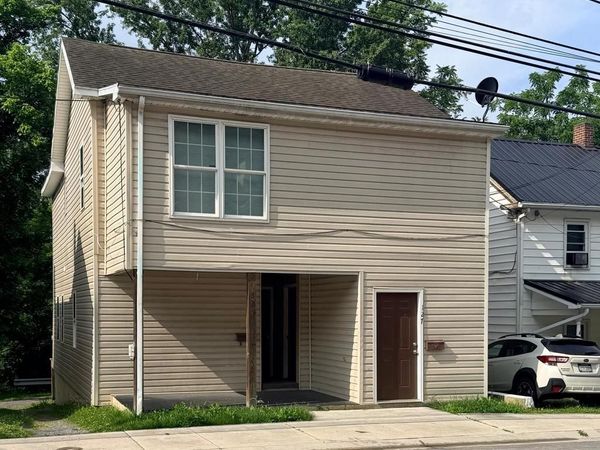 125 E MAIN STREET , HANCOCK, MD 21750