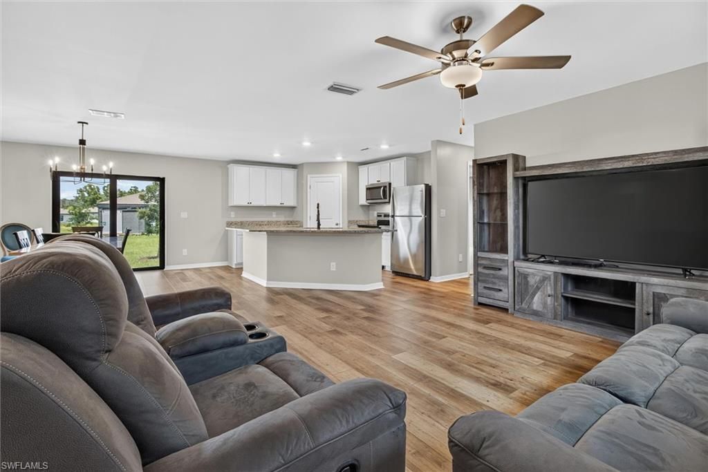 177 Blackstone Dr , Fort Myers, FL 33913 Photo