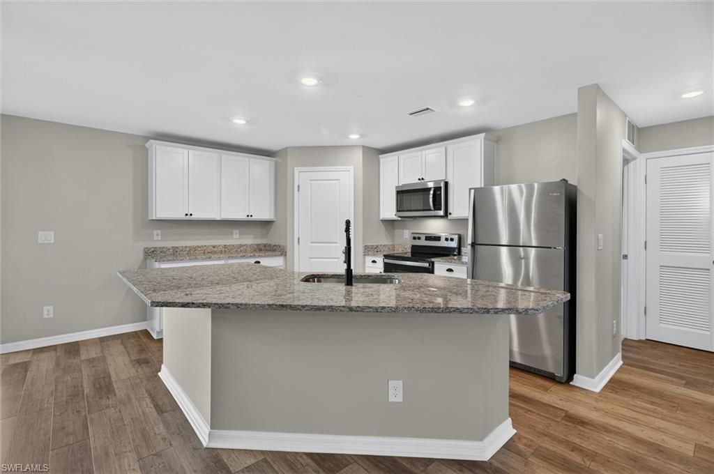 177 Blackstone Dr , Fort Myers, FL 33913 Photo