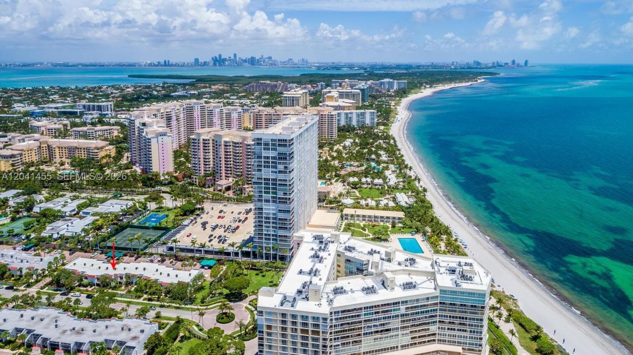 425 Grapetree Dr , Unit 206, Key Biscayne, FL 33149 Photo