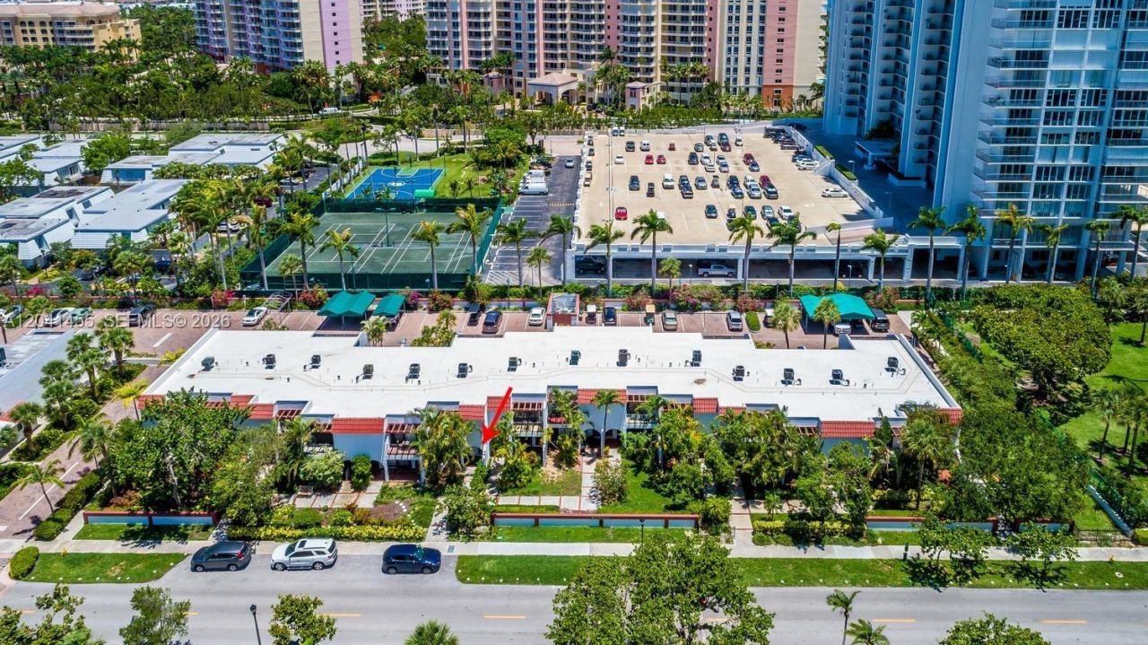 425 Grapetree Dr , Unit 206, Key Biscayne, FL 33149 Photo