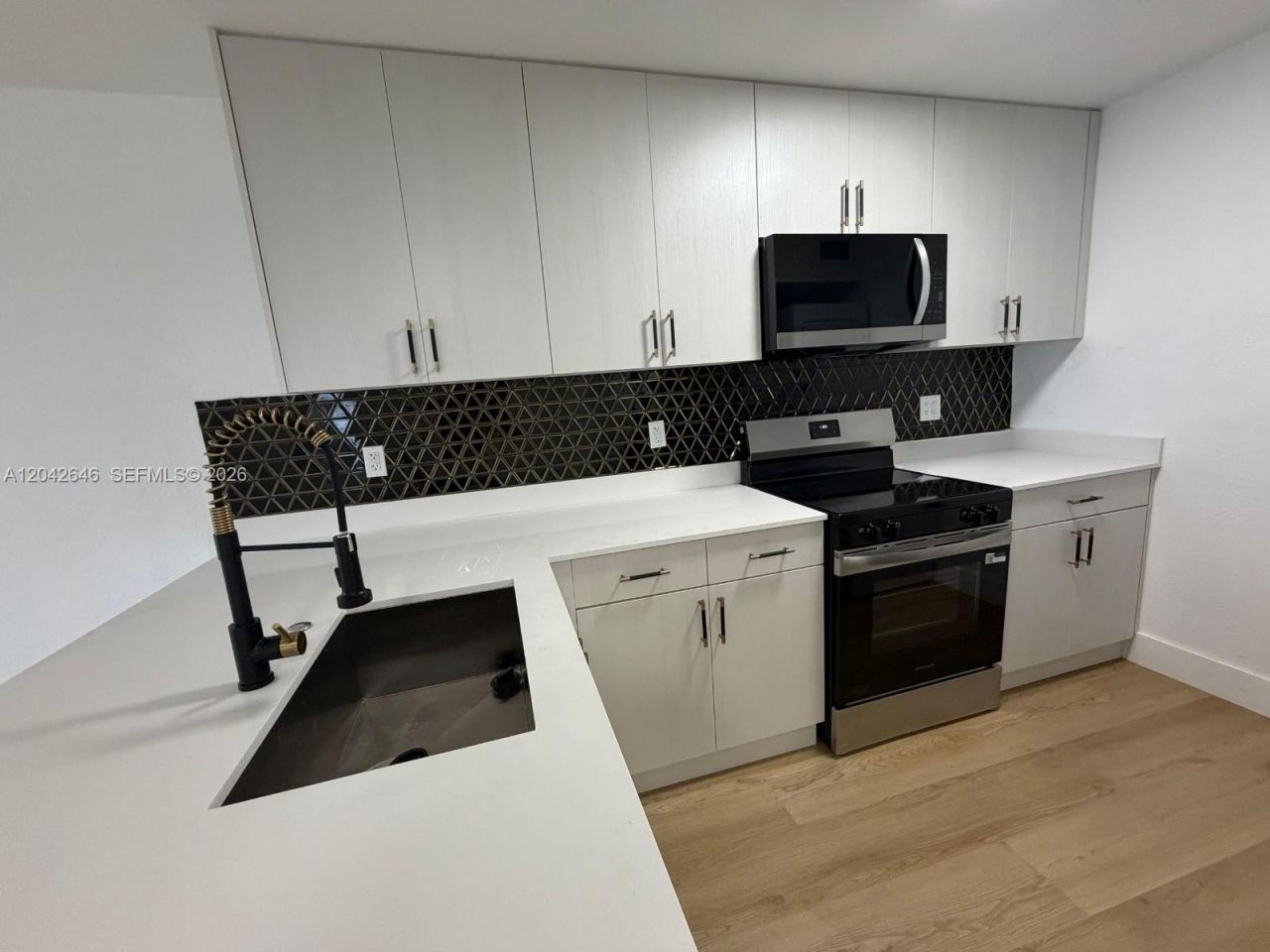 10008 NW 6th St , Unit 103, Pembroke Pines, FL 33024 Photo