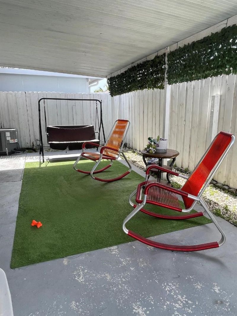 7681 NW 178th Ter , Hialeah, FL 33015 Photo