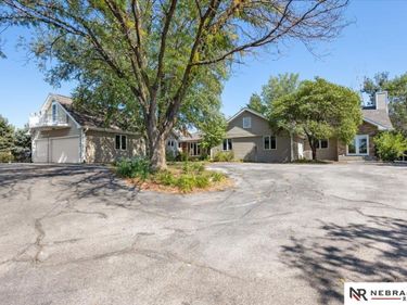 8200 SW 24th Street, Lincoln, NE 68523