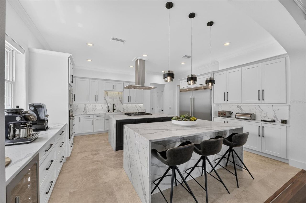 713 Islebay Drive, Apollo Beach, FL 33572 Photo