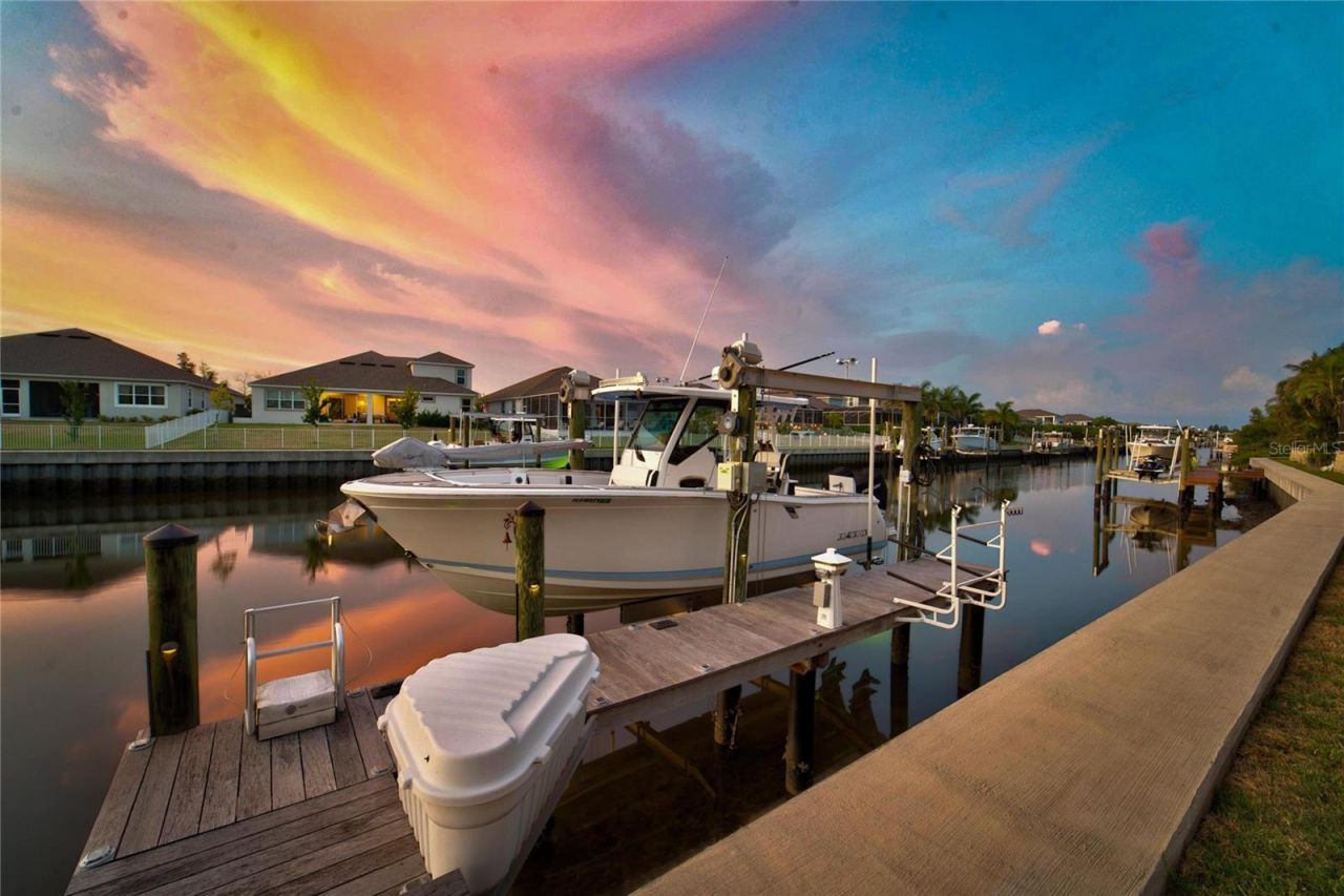 713 Islebay Drive, Apollo Beach, FL 33572 Photo